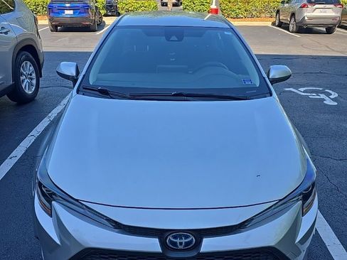 Used 2021 Toyota Corolla LE image 5