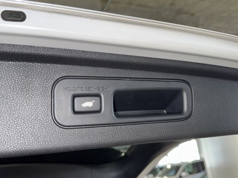 Used 2024 Honda Odyssey EX-L image 16