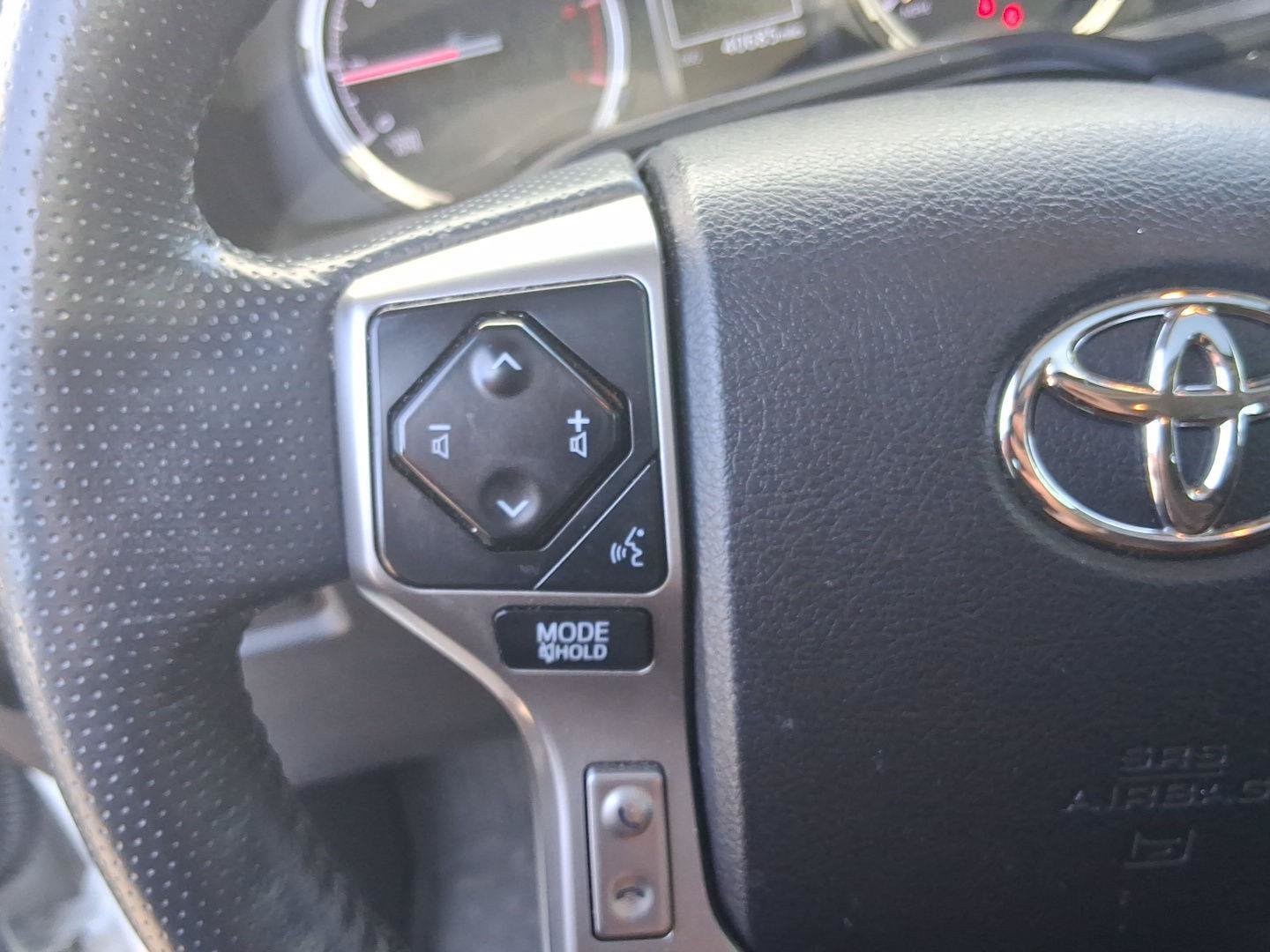 Used 2023 Toyota 4Runner Limited AWD/4WD image 21