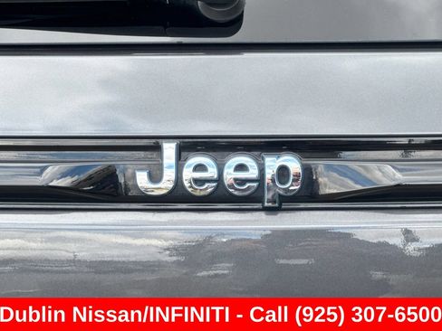 Used 2023 Jeep Grand Cherokee 4WD 4xe w/ Luxury Tech Group II image 52