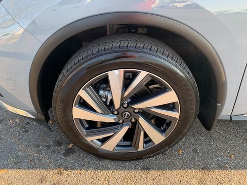 Used 2024 Nissan Murano SL image 9