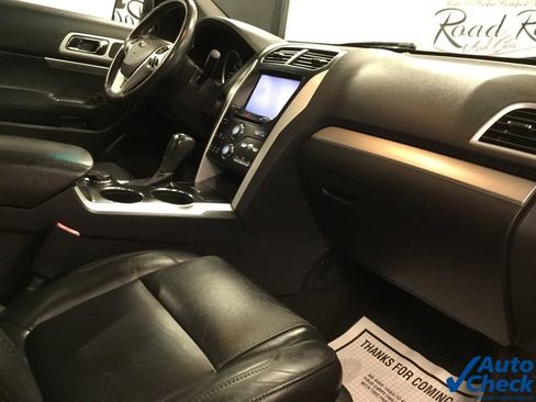 Used 2013 Ford Explorer XLT AWD/4WD image 38