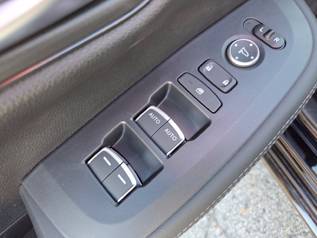 New 2027 Honda HR-V EX-L image 31