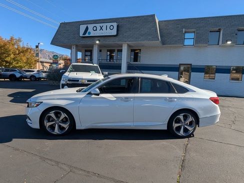 Used 2019 Honda Accord Touring image 7