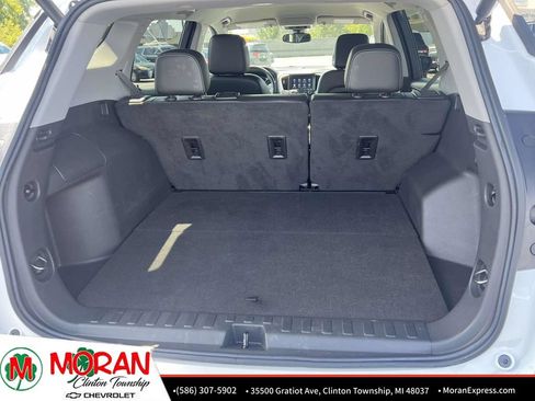 Certified 2023 GMC Terrain SLT w/ Elevation Edition AWD/4WD image 13