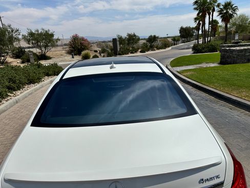 Used 2015 Mercedes-Benz S 550 4MATIC Sedan image 22