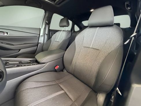 Used 2025 Honda Accord Sport image 28