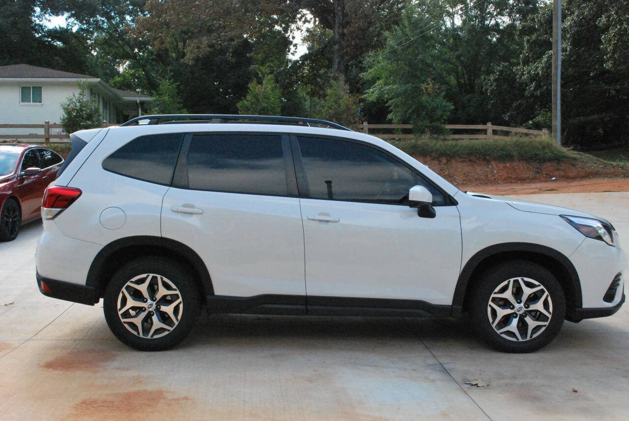 Used 2023 Subaru Forester Premium AWD/4WD image 14