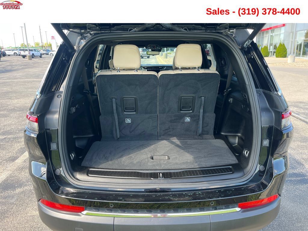 Used 2024 Jeep Grand Cherokee L Limited AWD/4WD image 17