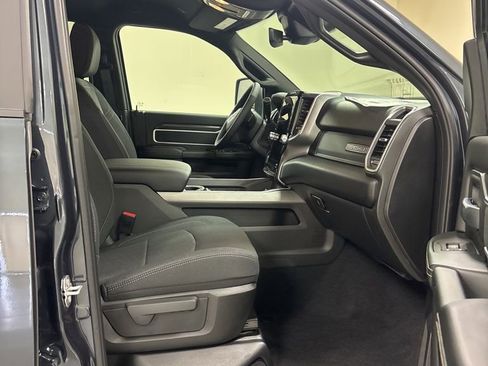 New 2026 RAM 2500 Big Horn AWD/4WD image 24