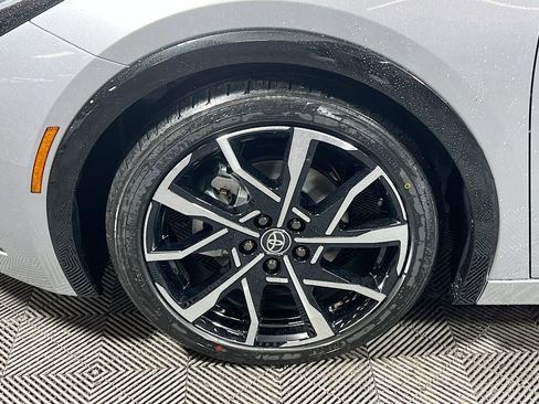 New 2026 Toyota Prius Plug-In Hybrid FWD image 24