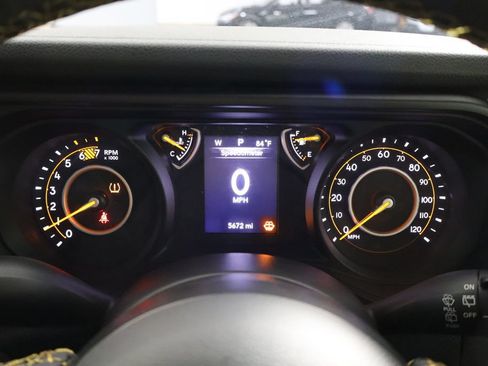 Used 2024 Jeep Wrangler Unlimited Sport AWD/4WD image 11