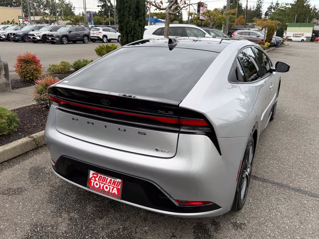 Certified 2023 Toyota Prius XLE AWD/4WD image 7