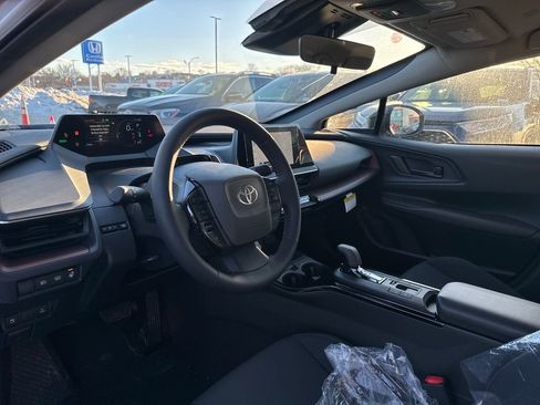 New 2026 Toyota Prius Plug-In Hybrid FWD image 22