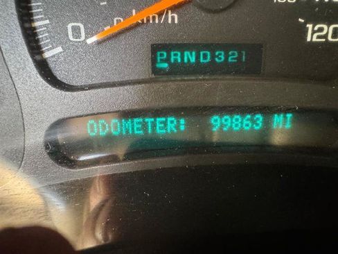 Used 2003 Chevrolet Silverado 2500 LS w/ Skid Plate Package AWD/4WD image 5
