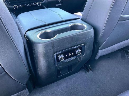 Used 2025 Chevrolet Tahoe LT image 34