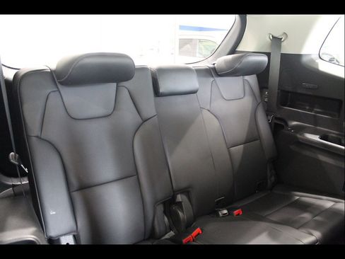 Used 2021 Kia Telluride LX AWD/4WD image 24