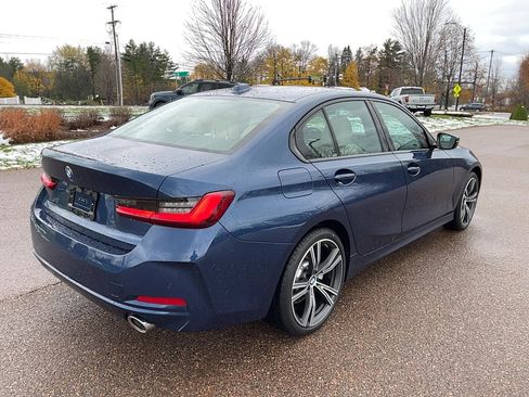 Certified 2023 BMW 330i xDrive Sedan w/ Convenience Package image 6