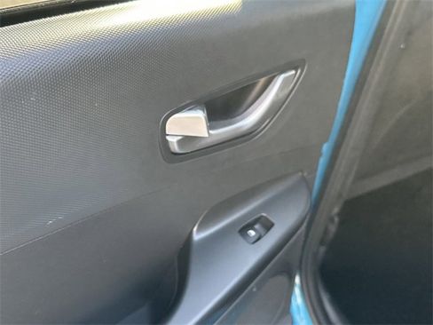 Certified 2022 Hyundai Kona SEL w/ Convenience Package image 13