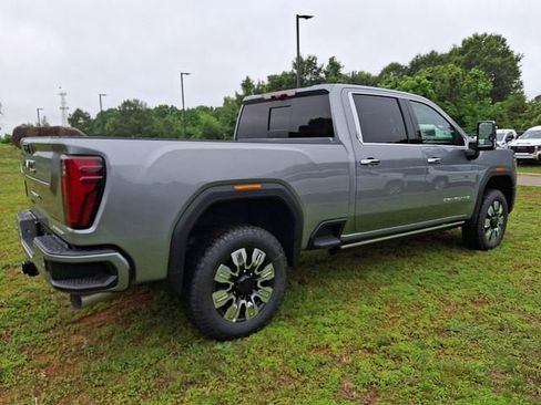 New 2026 GMC Sierra 3500 Denali w/ Denali Reserve Package AWD/4WD image 3