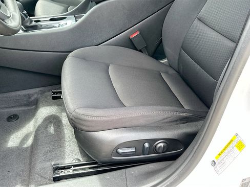 Used 2024 Chevrolet Malibu LS w/ Driver Confidence Package FWD image 18