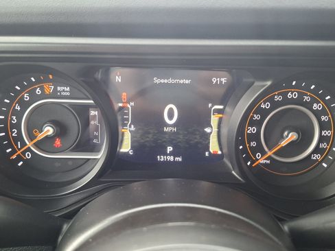 Used 2026 Jeep Gladiator Mojave AWD/4WD image 12