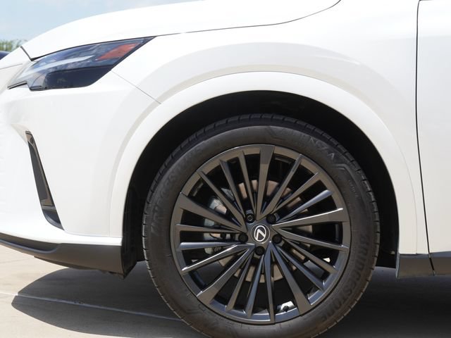 Used 2025 Lexus RX 350h w/ Kick Sensor & Tow Package AWD/4WD image 7