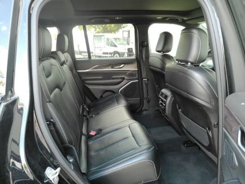 Used 2024 Jeep Grand Cherokee Limited 4xe AWD/4WD image 27
