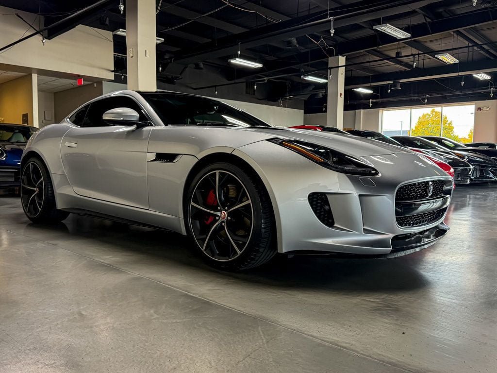 Used 2015 Jaguar F-TYPE R RWD image 2