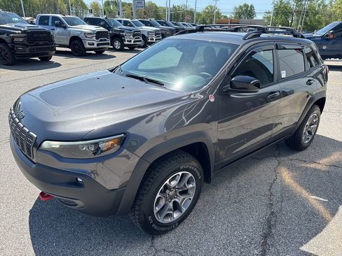 Used 2022 Jeep Cherokee Trailhawk w/ Trailer Tow Group AWD/4WD image 9