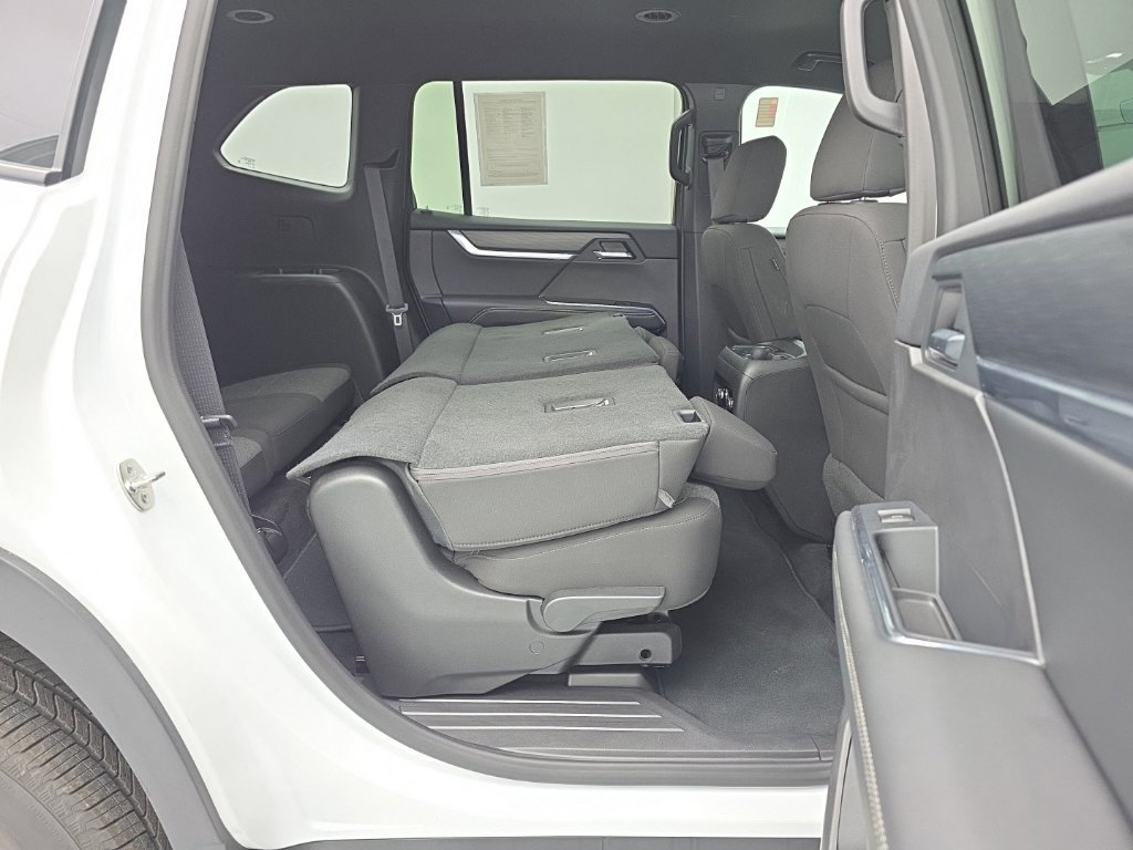 Used 2026 GMC Acadia Elevation AWD/4WD image 51