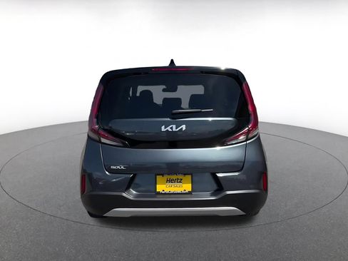 Used 2025 Kia Soul LX w/ LX Technology Package FWD image 10