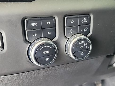 Used 2024 GMC Sierra 2500 Denali AWD/4WD image 21
