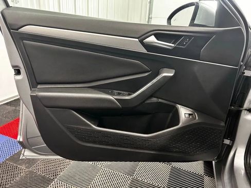 Used 2020 Volkswagen Jetta S w/ Driver Assistance Package image 9