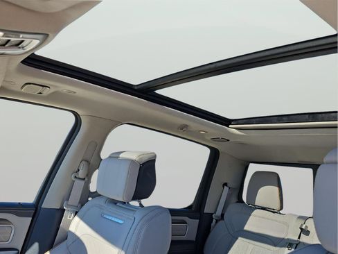 Used 2025 RAM 1500 Tungsten w/ Off Road Group image 23