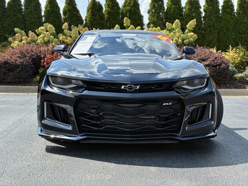 Used 2018 Chevrolet Camaro ZL1 RWD image 5