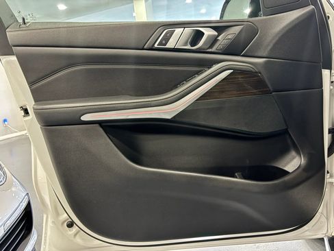 Used 2019 BMW X5 xDrive40i w/ Convenience Package AWD/4WD image 38