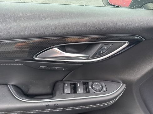 Used 2023 Buick Envision Essence FWD image 19