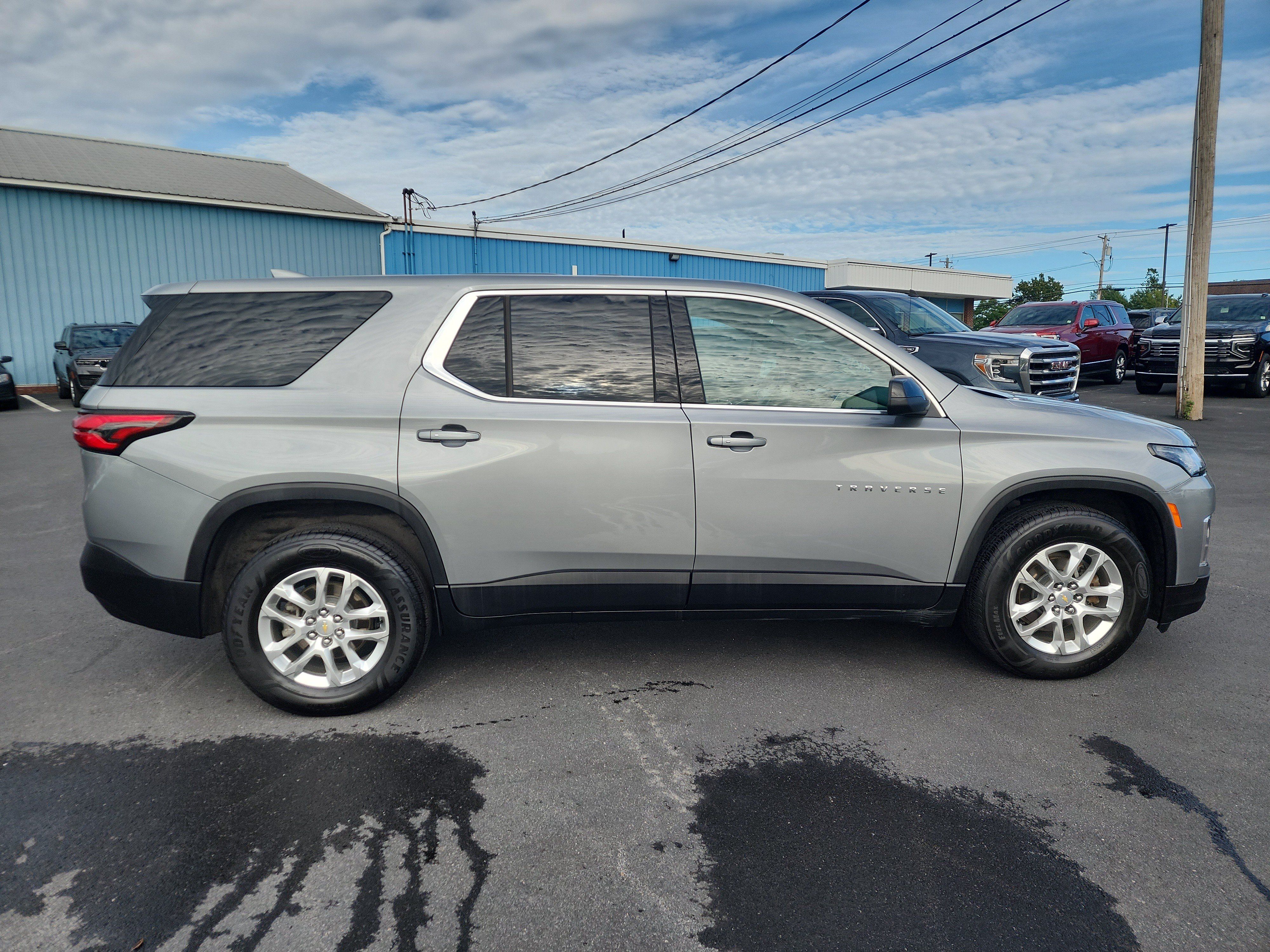 Certified 2023 Chevrolet Traverse LS AWD/4WD image 9