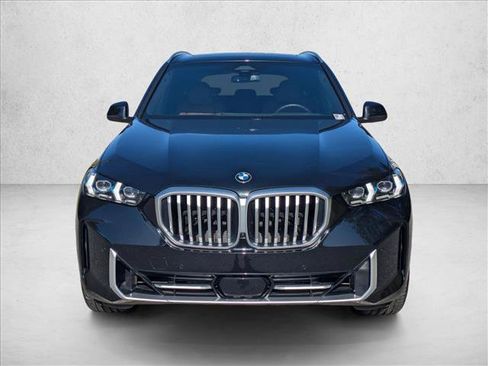 Used 2024 BMW X5 xDrive40i w/ Premium Package AWD/4WD image 2