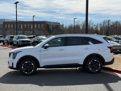 New 2026 Kia Sorento S AWD/4WD image 4