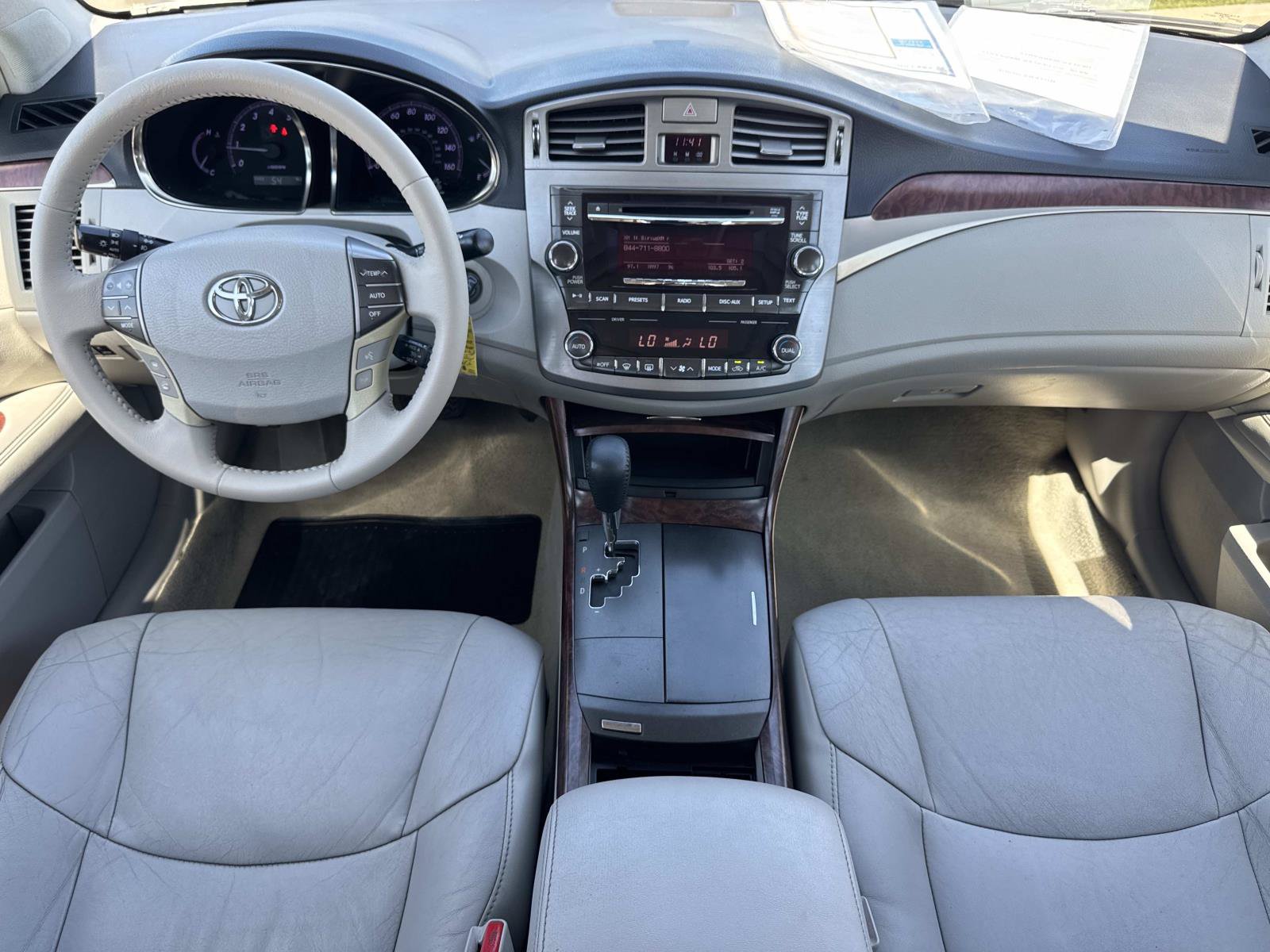 Used 2012 Toyota Avalon FWD image 9