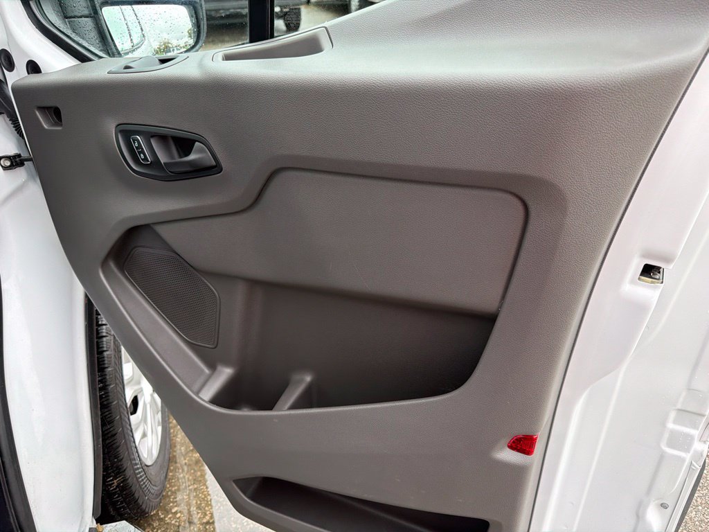 Used 2025 Ford Transit 250 Low Roof w/ Exterior Upgrade Package RWD image 29