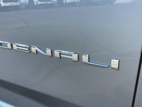 New 2026 GMC Yukon XL Denali AWD/4WD image 10