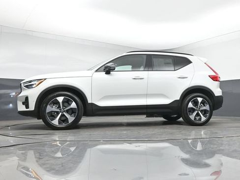 New 2026 Volvo XC40 B5 Plus w/ Climate Package AWD/4WD image 41