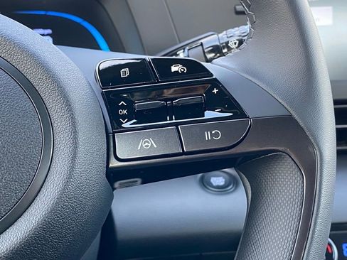 New 2026 Hyundai Elantra Sport FWD image 18