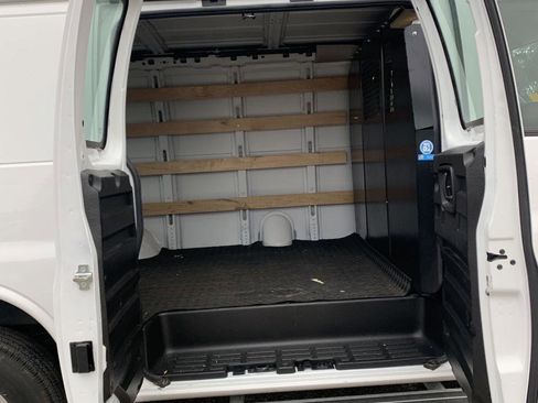 Used 2024 Chevrolet Express 2500 w/ Driver Convenience Package image 26