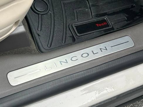 Used 2022 Lincoln Corsair AWD w/ Equipment Group 101A image 39
