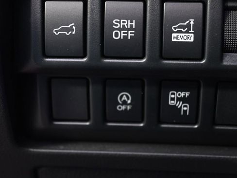 Used 2021 Subaru Forester Premium image 24