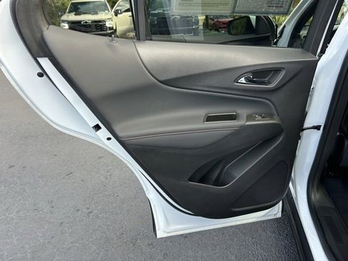 Used 2023 Chevrolet Equinox RS image 13